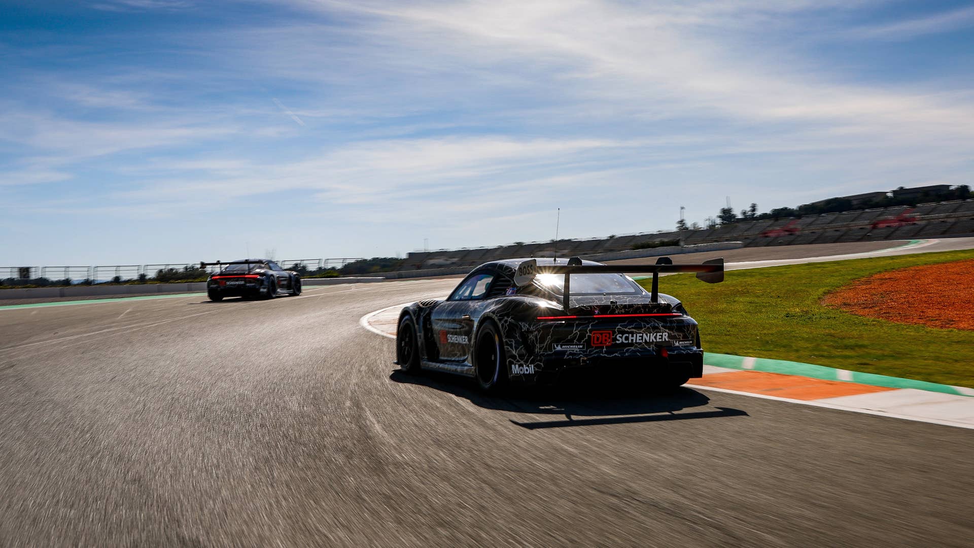 718 GT4 ePerformance