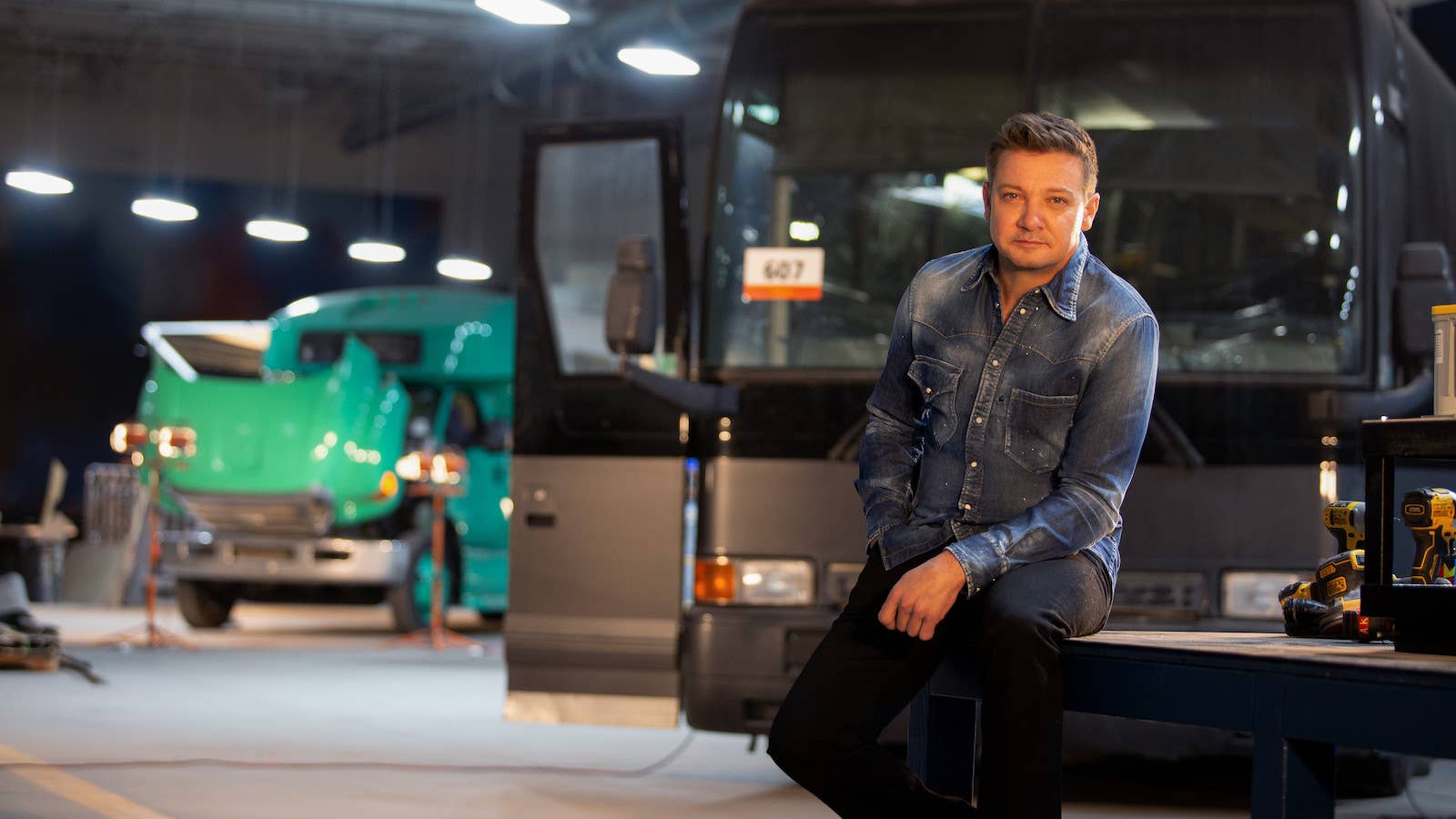 Jeremy Renner Rory How and why Jeremy Renner and Rory Millikin filmed 'Rennervations' on ...
