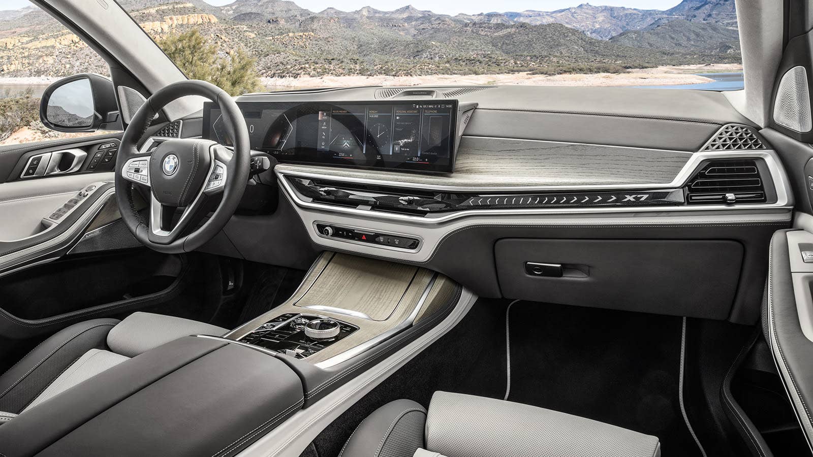 2023 BMW X7 xDrive40i