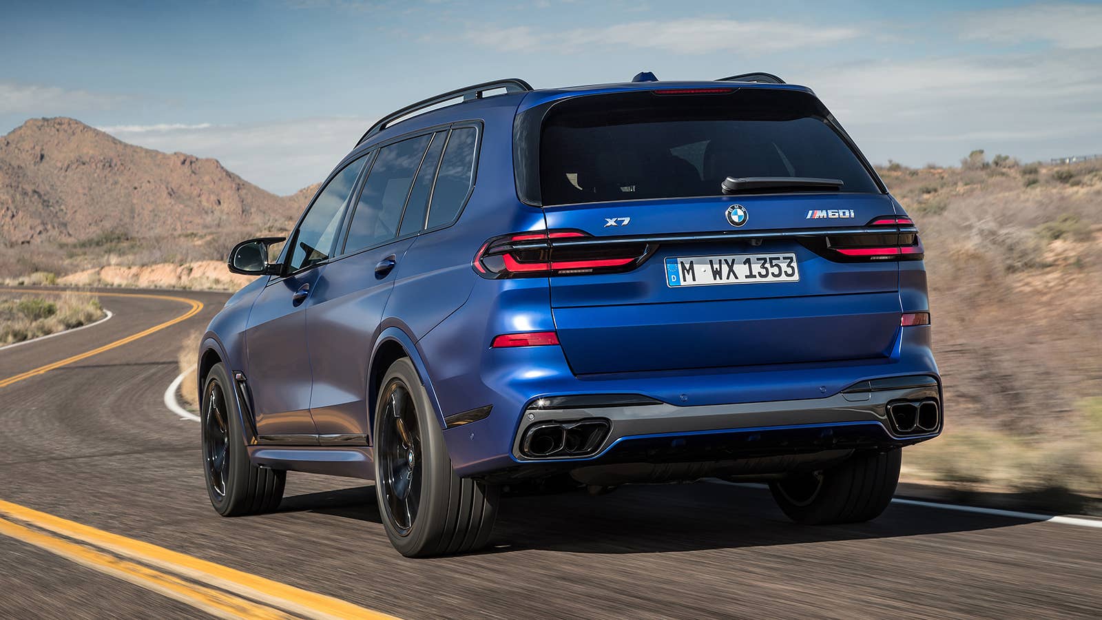 2023 BMW X7 M60i