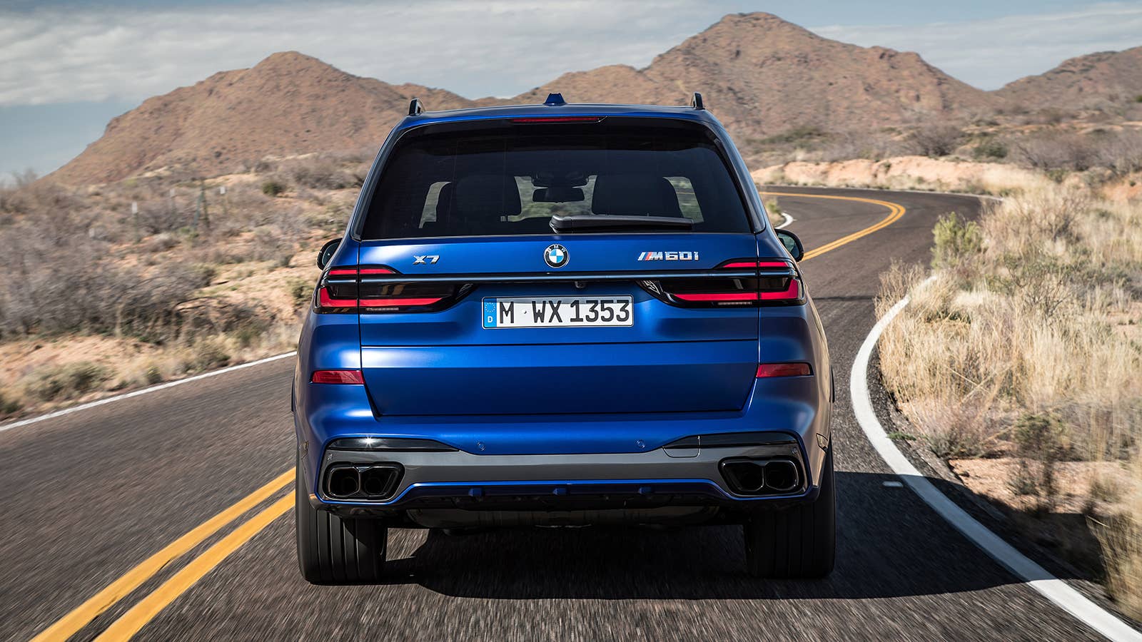 2023 BMW X7 M60i
