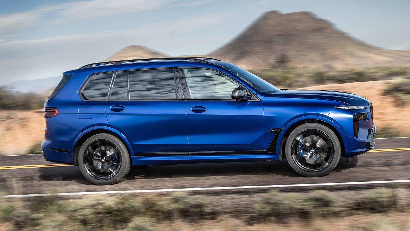 2023 BMW X7 M60i