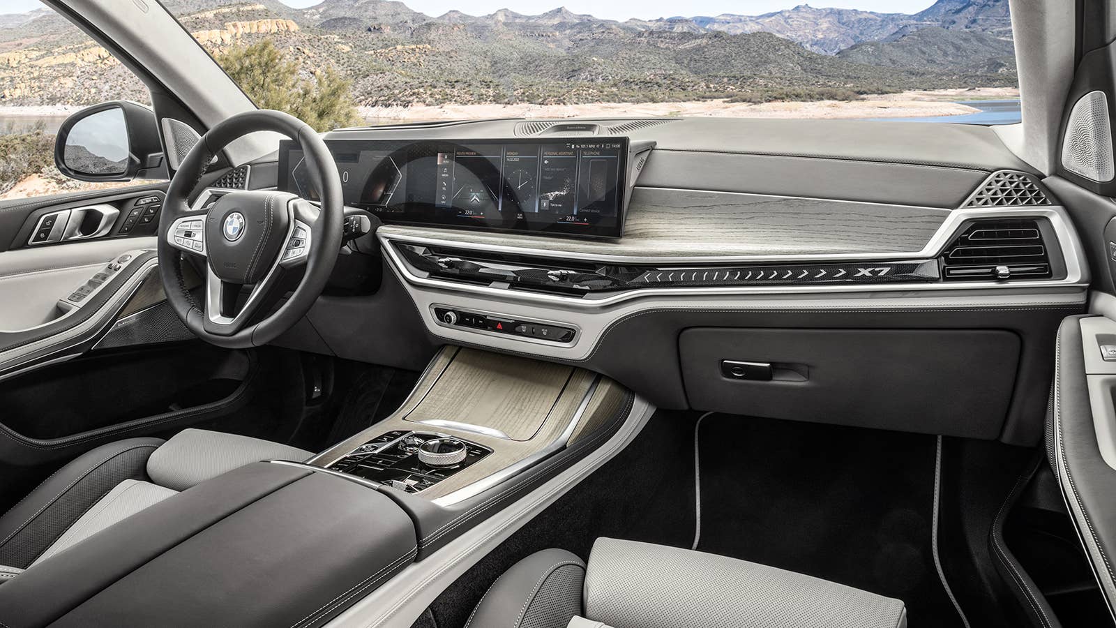 2023 BMW X7 xDrive40i