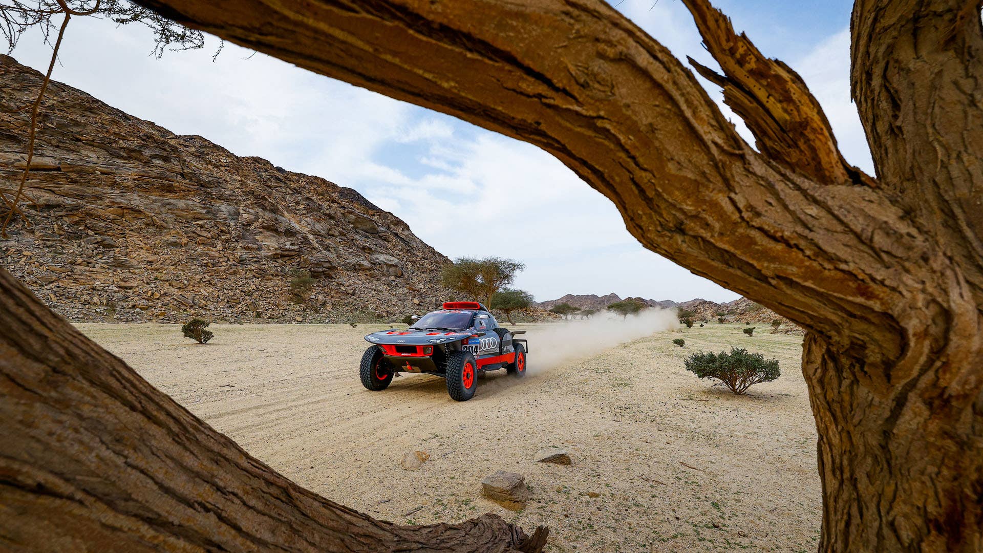 204 PETERHANSEL Stéphane (fra), BOULANGER Edouard (fra), Team Audi Sport, Audi RS Q e-tron E2, Auto, action during the Stage 1 of the Dakar 2023 around Sea Camp, on January 1st, 2023 near Yanbu, Saudi Arabia - Photo Frédéric Le Floc’h / DPPI