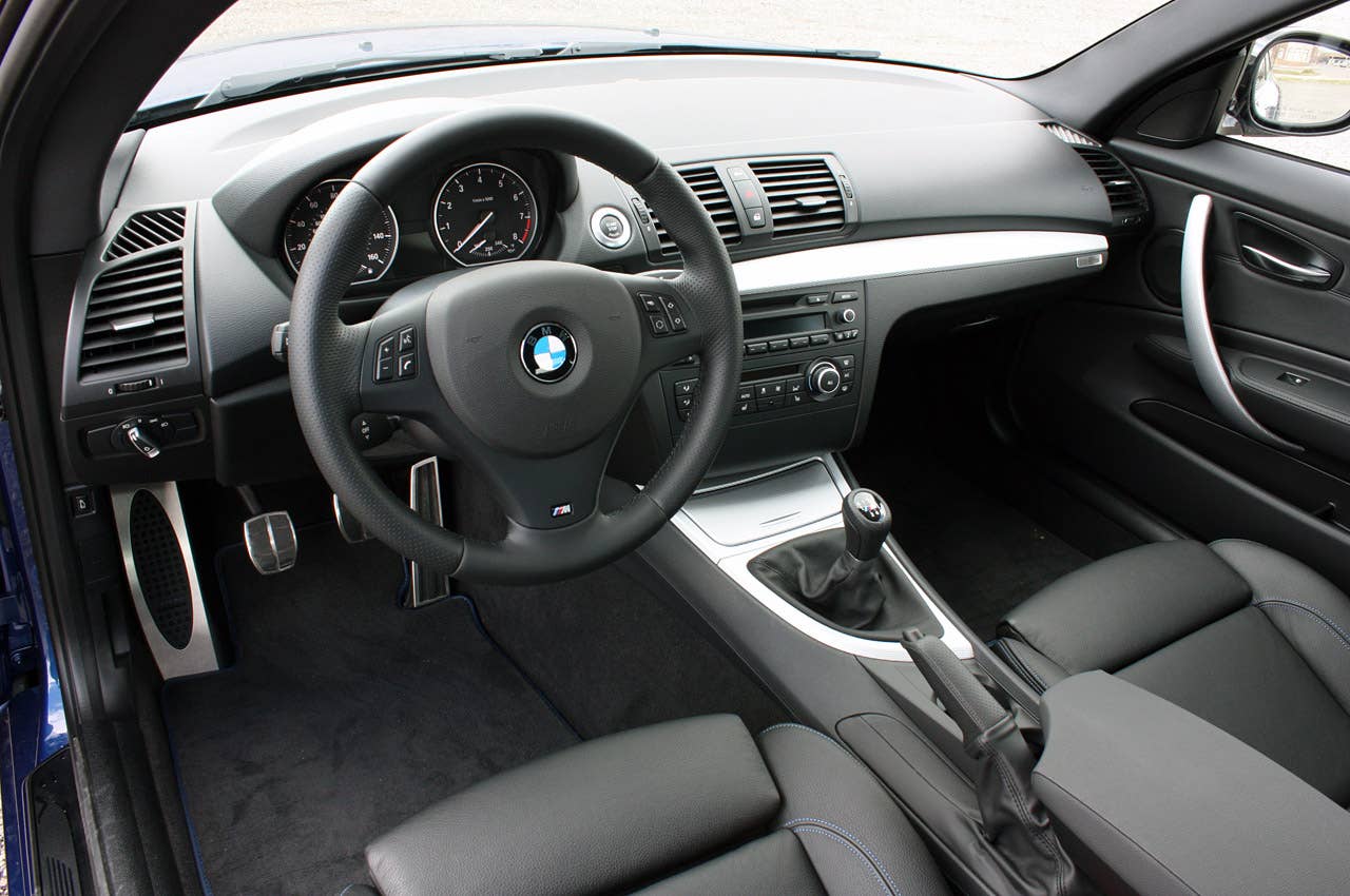 2013 BMW 135is interior