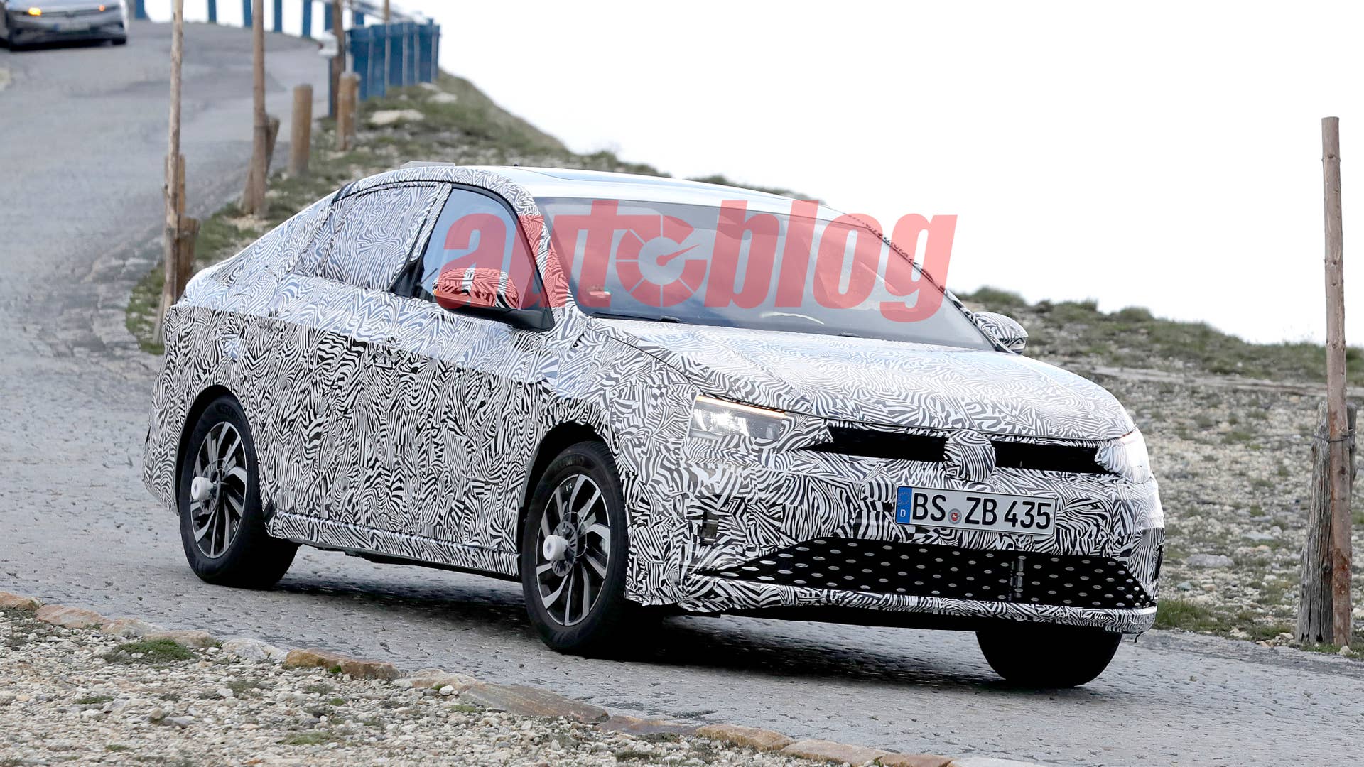 Spy shot of secretly tested future car