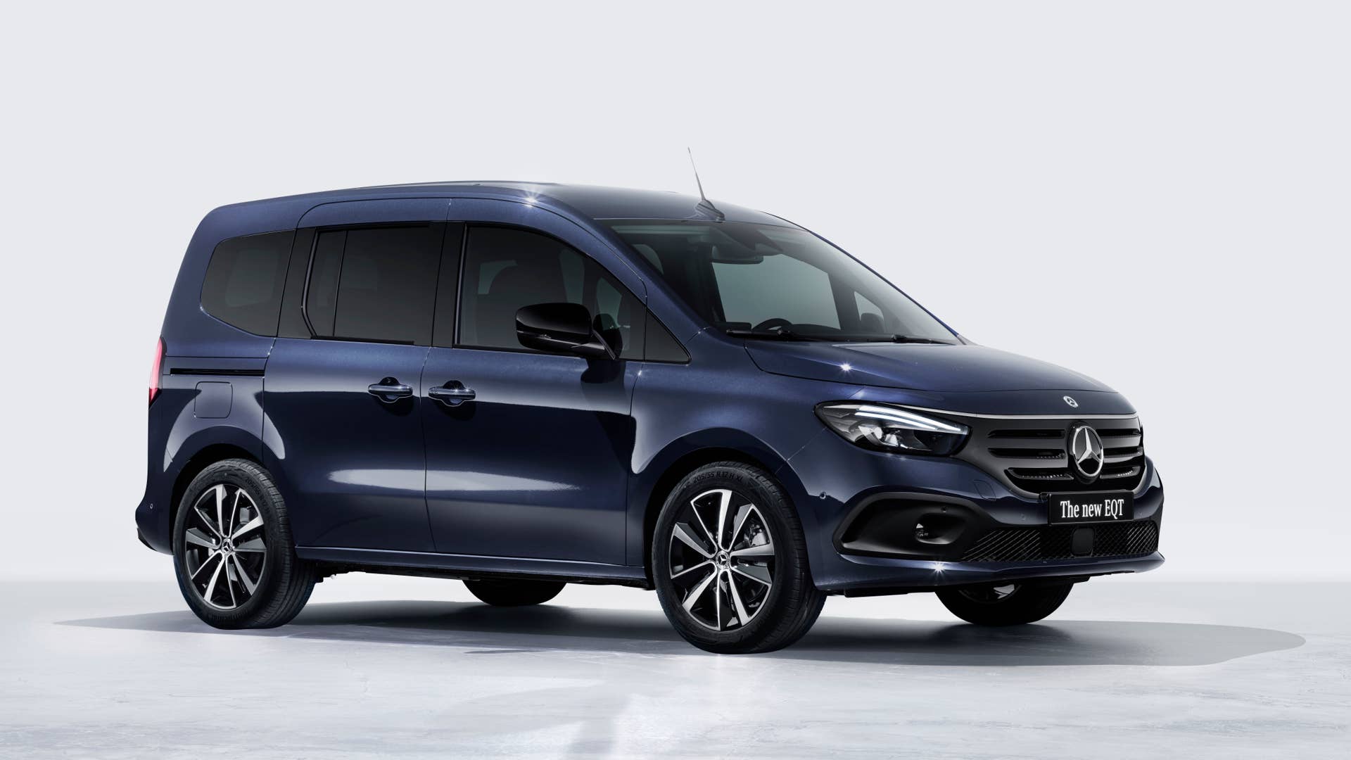 Der neue Mercedes-Benz EQT (Stromverbrauch kombiniert (WLTP): 18,99 kWh/100 km; CO2-Emissionen kombiniert: 0 g/km) // The new Mercedes-Benz EQT (combined power consumption (WLTP): 18,99 kWh/100 km; combined CO2 emissions: 0 g/km)
