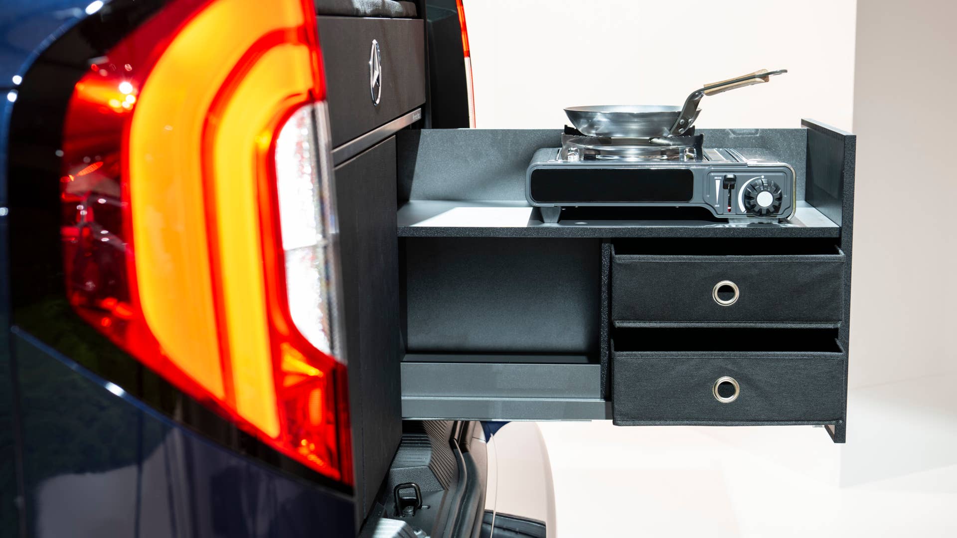 Der neue Mercedes-Benz EQT mit Marco Polo Modul Stromverbrauch kombiniert (WLTP): 18,99 kWh/100 km; CO2-Emissionen kombiniert: 0 g/km (ohne Marco Polo Modul) // The new Mercedes-Benz EQT with Marco Polo Module electric energy consumption in kWh/100 km (combined): 18,99 kWh/100 km; CO2 emissions in g/km (combined): 0