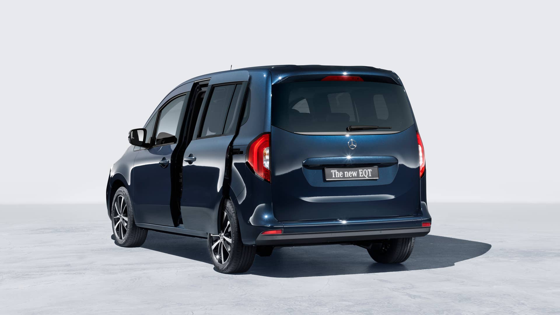 Der neue Mercedes-Benz EQT (Stromverbrauch kombiniert (WLTP): 18,99 kWh/100 km; CO2-Emissionen kombiniert: 0 g/km) // The new Mercedes-Benz EQT (combined power consumption (WLTP): 18,99 kWh/100 km; combined CO2 emissions: 0 g/km)