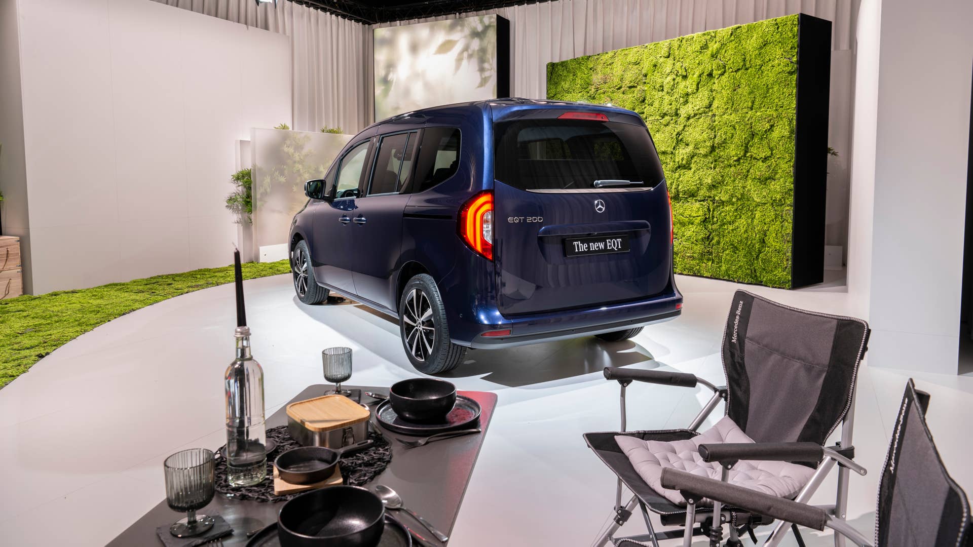 Der neue Mercedes-Benz EQT mit Marco Polo Modul Stromverbrauch kombiniert (WLTP): 18,99 kWh/100 km; CO2-Emissionen kombiniert: 0 g/km (ohne Marco Polo Modul) // The new Mercedes-Benz EQT with Marco Polo Module electric energy consumption in kWh/100 km (combined): 18,99 kWh/100 km; CO2 emissions in g/km (combined): 0