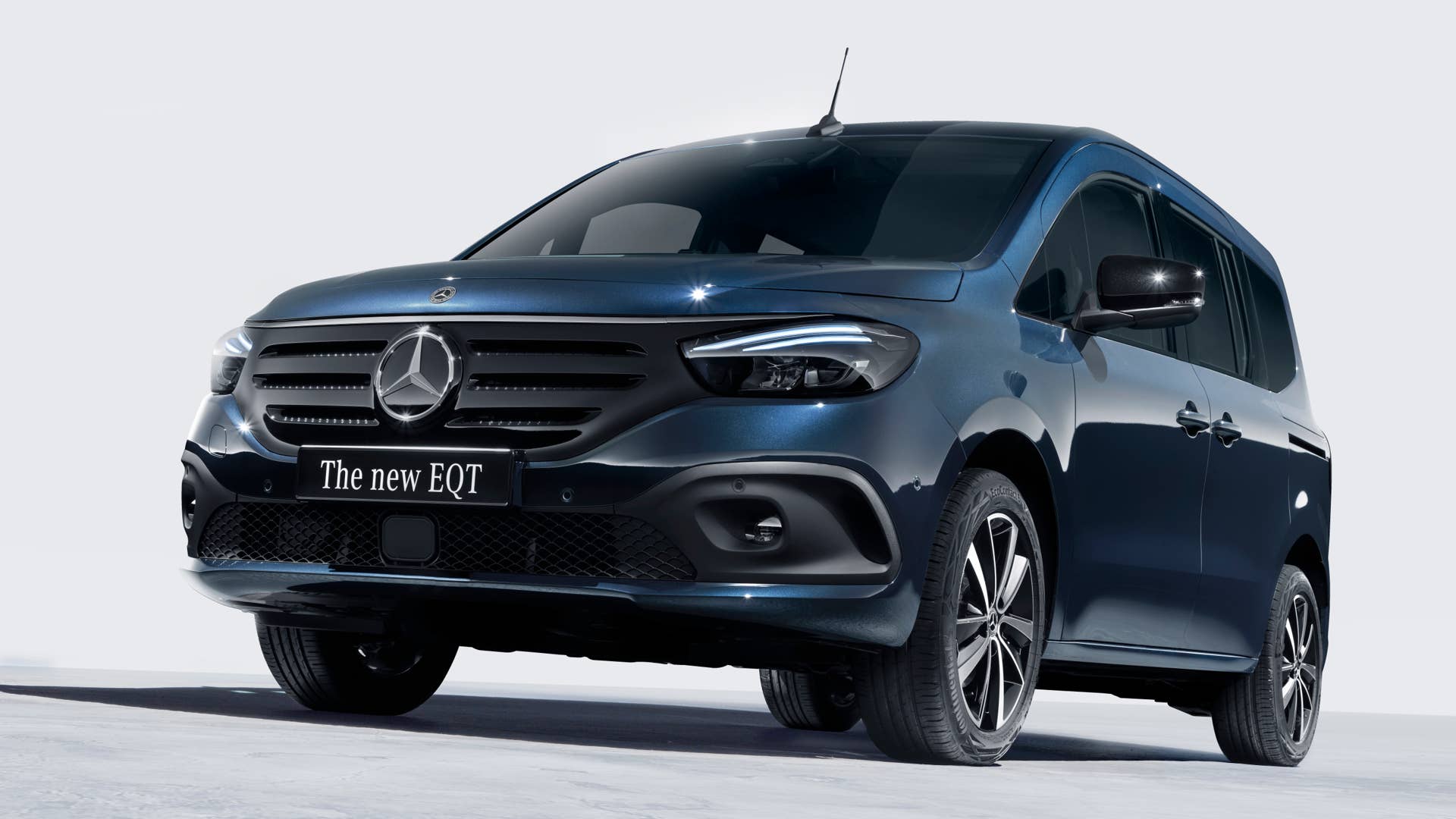 Der neue Mercedes-Benz EQT (Stromverbrauch kombiniert (WLTP): 18,99 kWh/100 km; CO2-Emissionen kombiniert: 0 g/km) // The new Mercedes-Benz EQT (combined power consumption (WLTP): 18,99 kWh/100 km; combined CO2 emissions: 0 g/km)