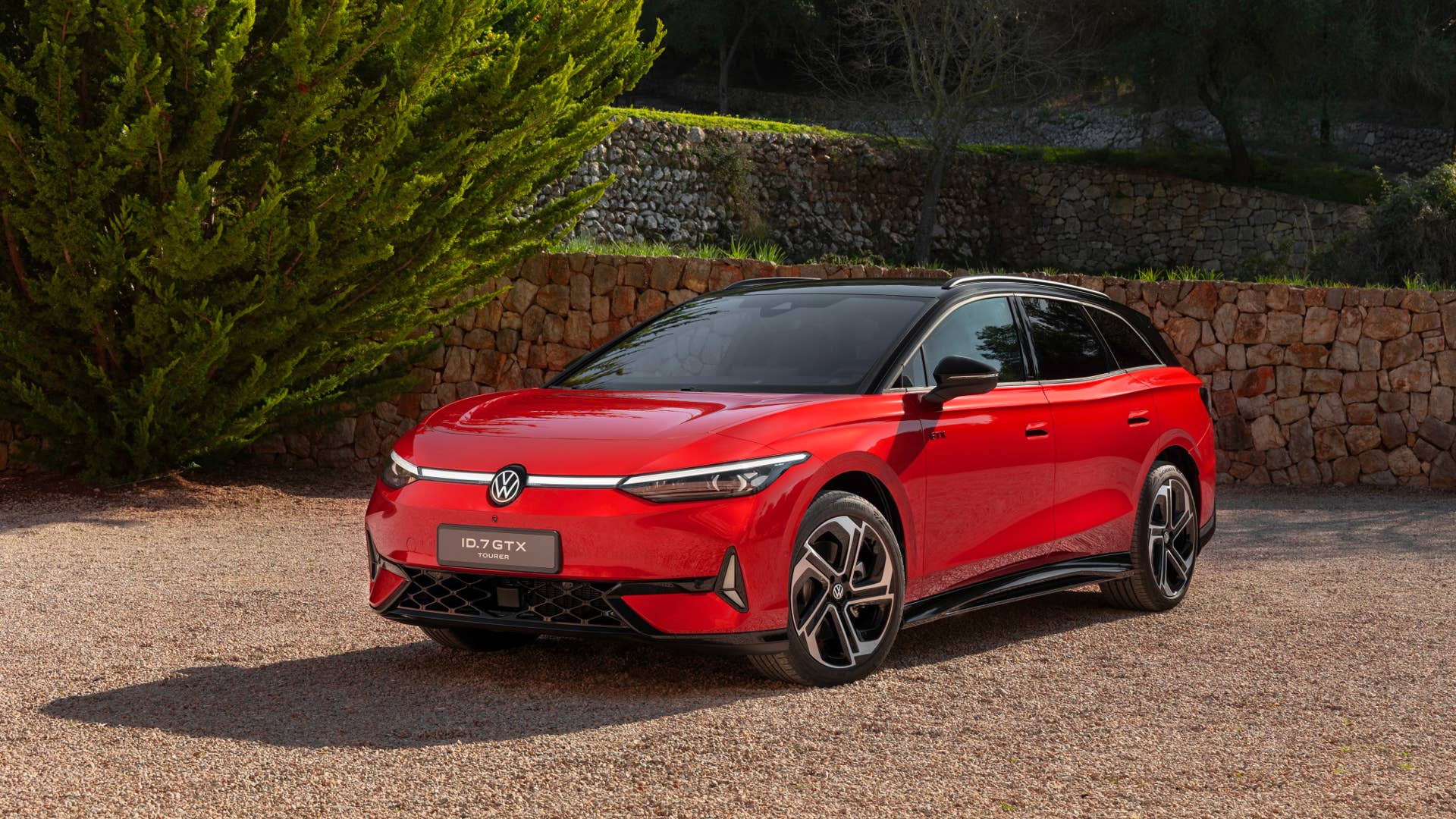 The all-electric Volkswagen ID.7 GTX Tourer