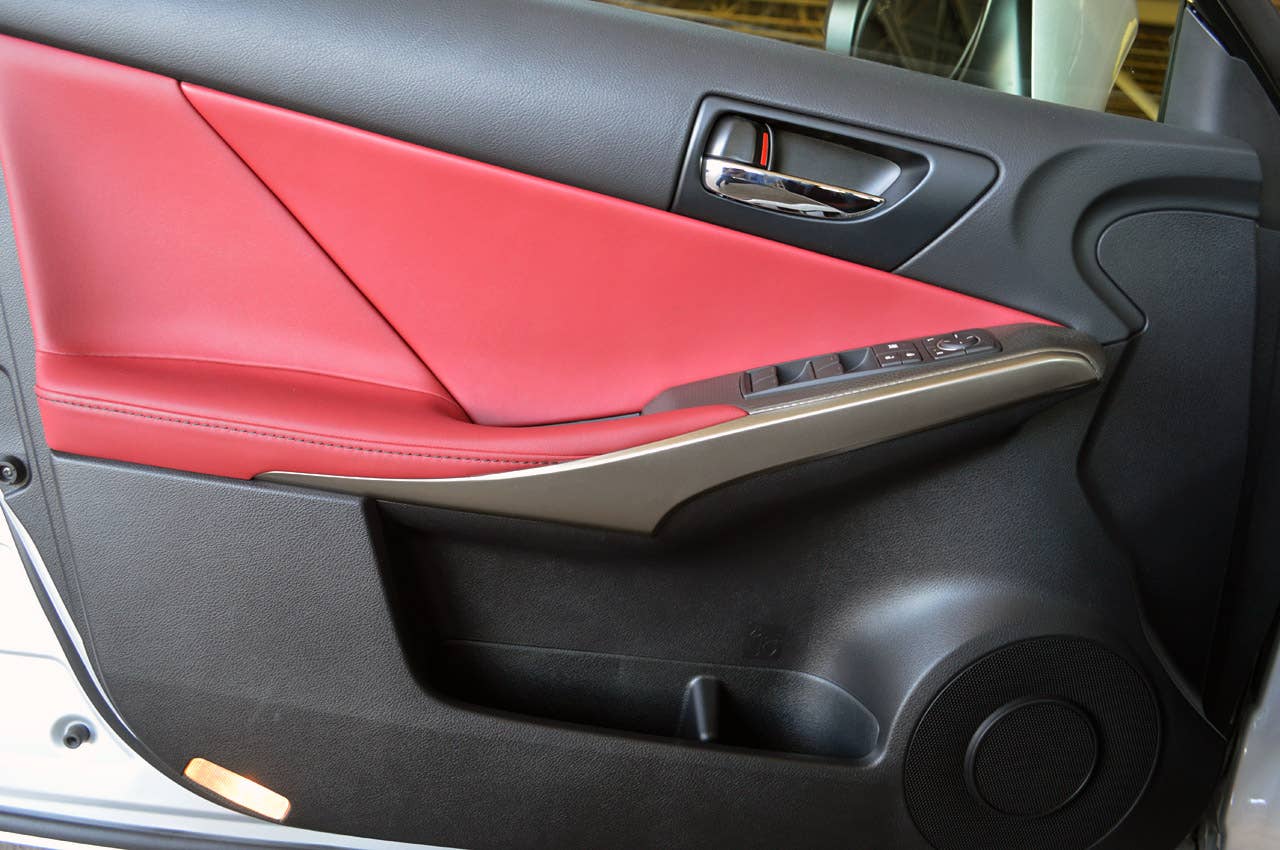 2014 Lexus IS350 F-Sport door