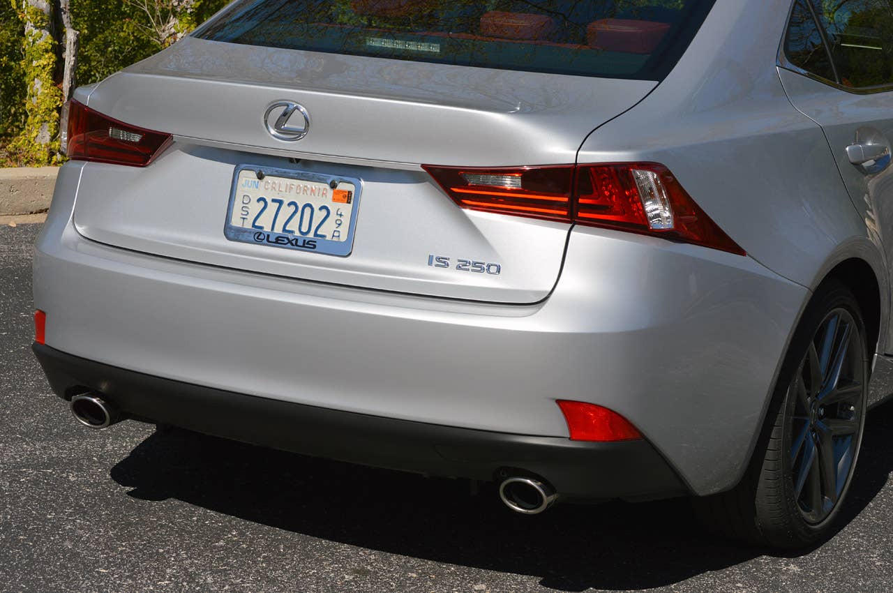 2014 Lexus IS350 F-Sport rear detail