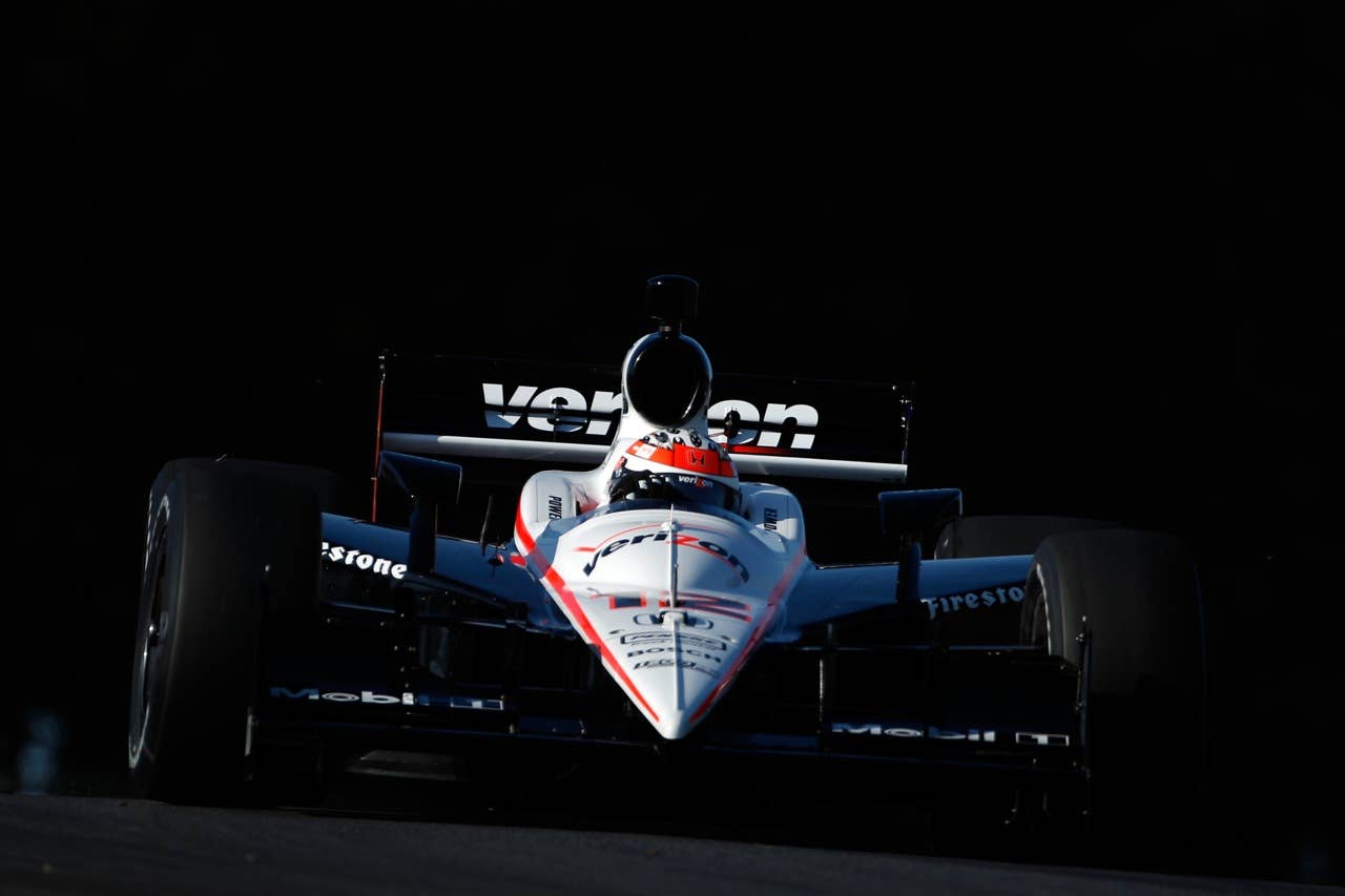 LEXINGTON, OH - AUGUST 07:  Will Power of Australia drives the #12 Team Penske Dallara Honda during practice for the IZOD IndyCar Series Honda Indy 200 on August 7, 2010 in Lexington, Ohio.  (Photo by Chris Graythen/Getty Images)
