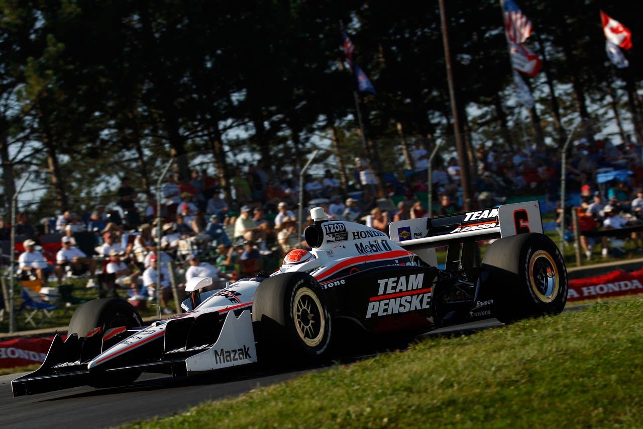 LEXINGTON, OH - AUGUST 08:  Ryan Briscoe of Australia, driver of the #6 Team Penske Dallara Honda drives during the IZOD IndyCar Series Honda Indy 200 on August 8, 2010 in Lexington, Ohio.  (Photo by Chris Graythen/Getty Images)