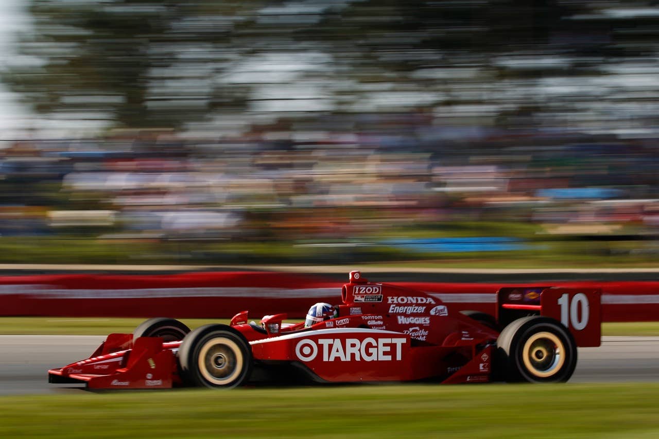 LEXINGTON, OH - AUGUST 08:  Dario Franchitti of Scotland, driver of the #10 Target Chip Ganassi Racing Dallara Honda drives during the IZOD IndyCar Series Honda Indy 200 on August 8, 2010 in Lexington, Ohio.  (Photo by Chris Graythen/Getty Images)