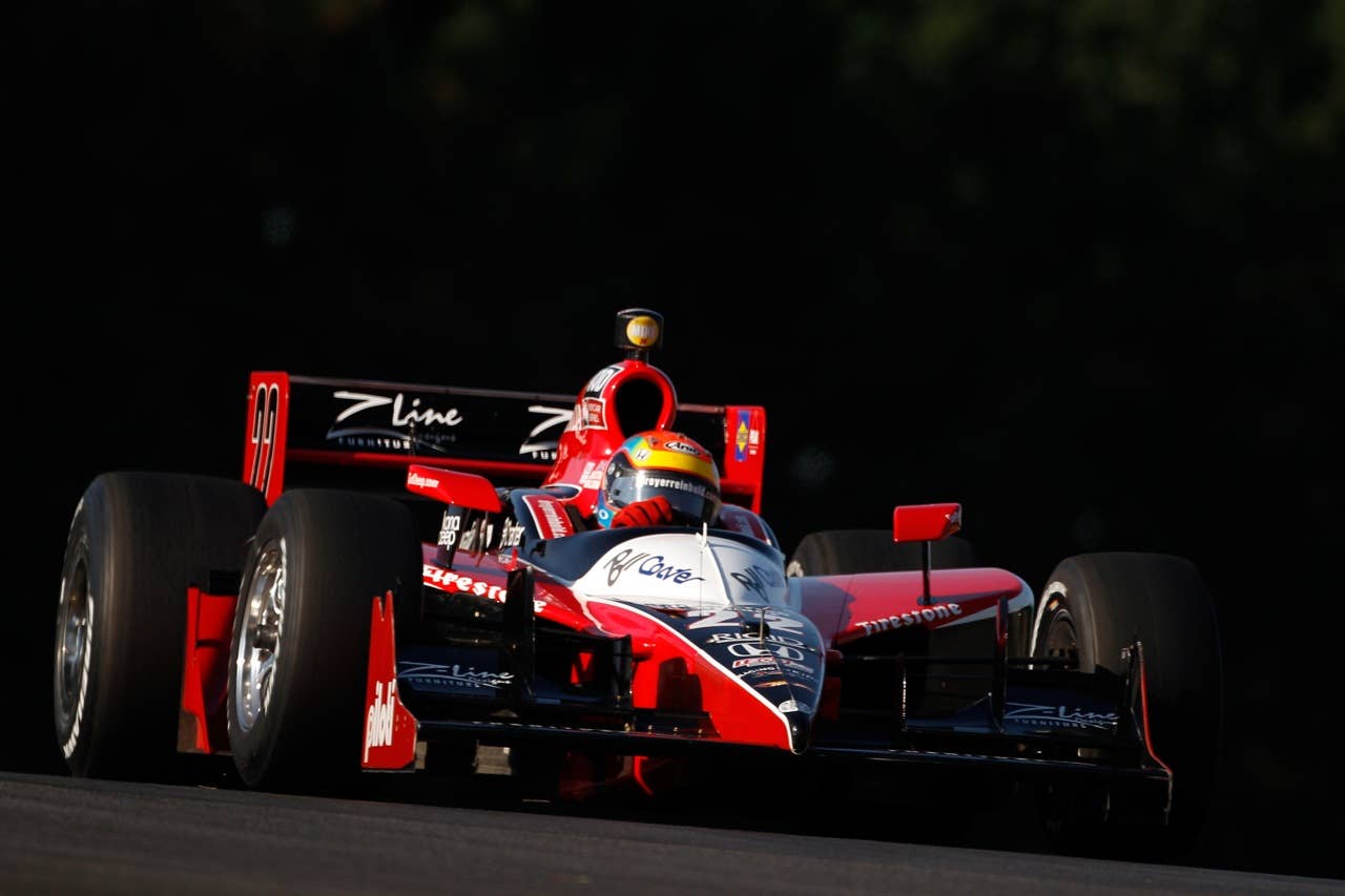 LEXINGTON, OH - AUGUST 07:  Justin Wilson of England, driver of the #22 Team Z-Line Designs Dallara Honda during practice for the IZOD IndyCar Series Honda Indy 200 on August 7, 2010 in Lexington, Ohio.  (Photo by Chris Graythen/Getty Images)