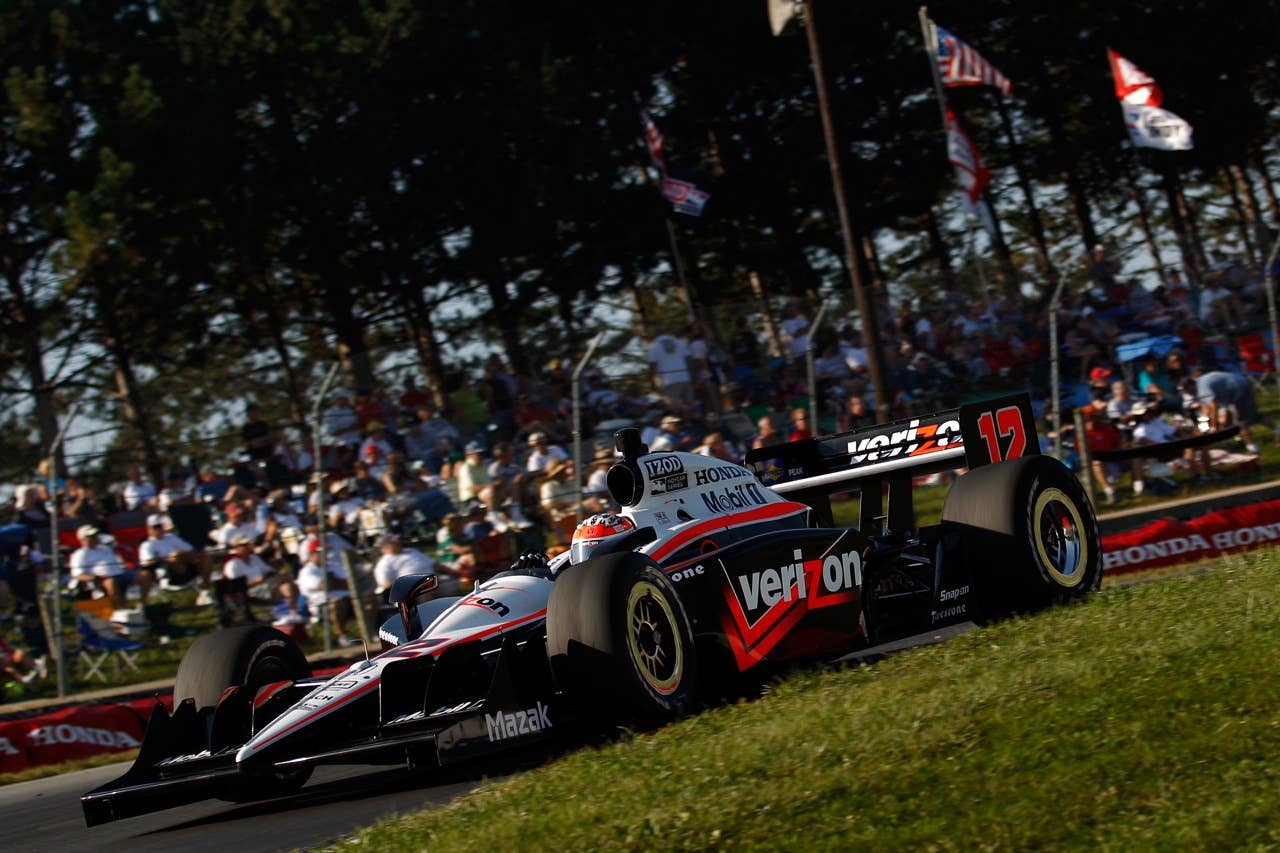 LEXINGTON, OH - AUGUST 08:  Will Power of Australia, driver of the #12 Verizon Team Penske Dallara Honda drives during the IZOD IndyCar Series Honda Indy 200 on August 8, 2010 in Lexington, Ohio.  (Photo by Chris Graythen/Getty Images)