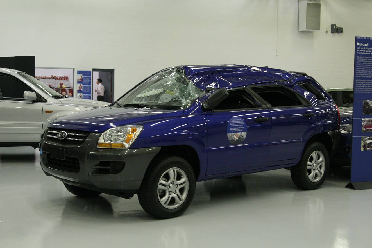 Few manufacturers were prepared for the IIHS roof strength standards.