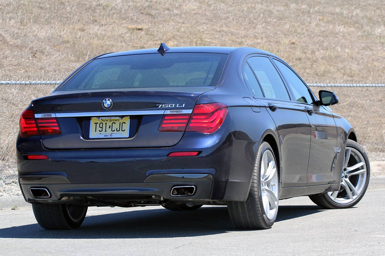 2013 BMW 750Li rear 3/4 view