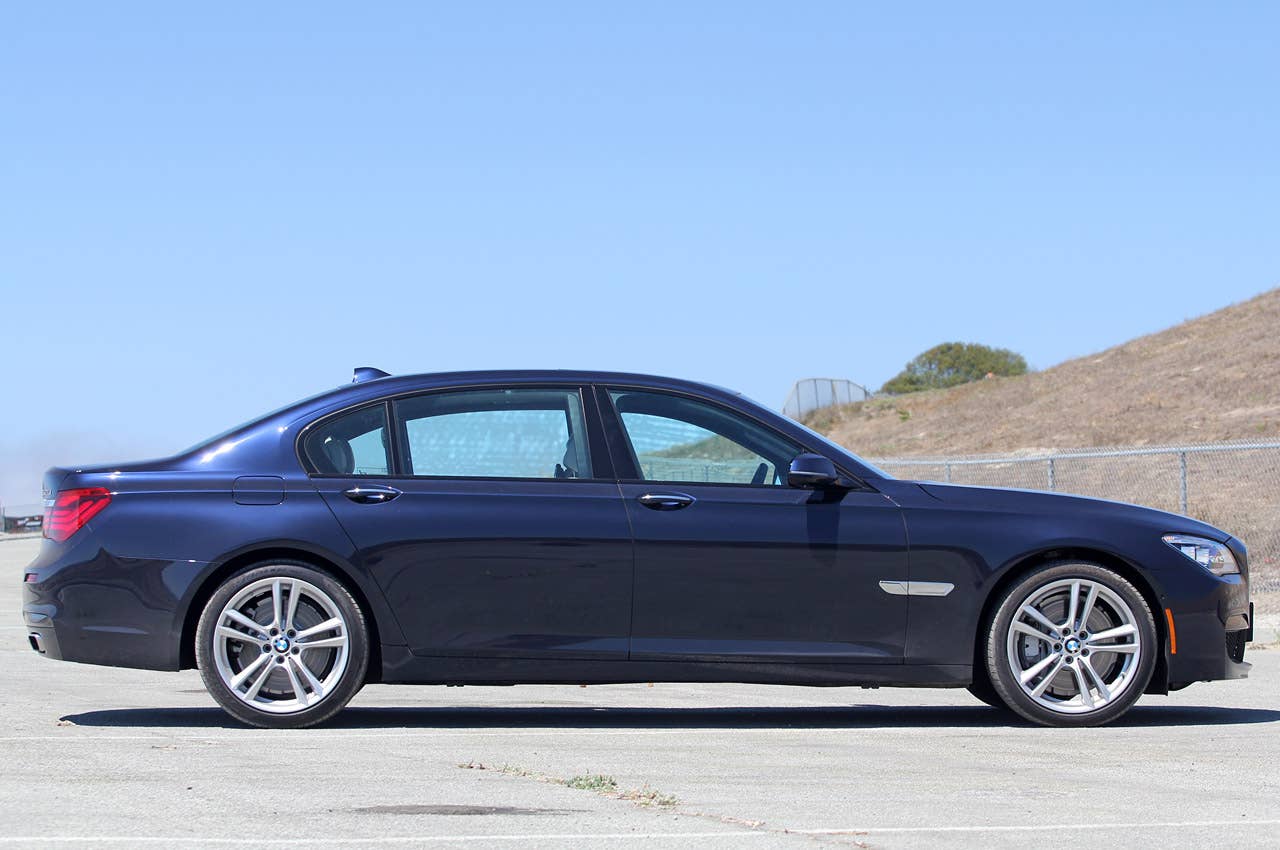 2013 BMW 750Li side view