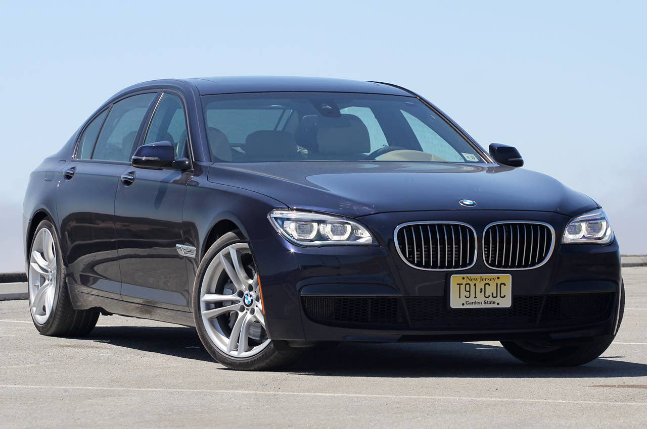 2013 BMW 750Li front 3/4 view