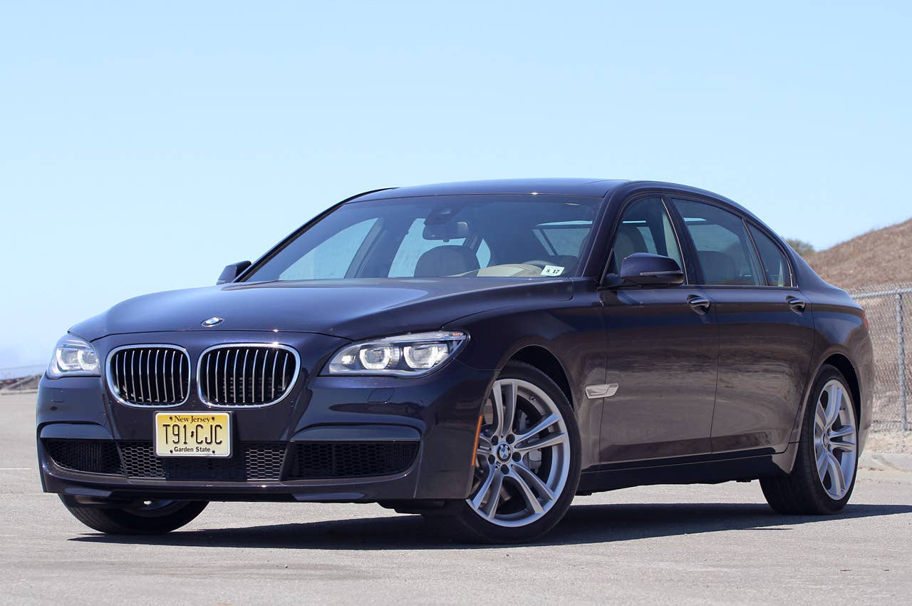 2013 BMW 750Li front 3/4 view