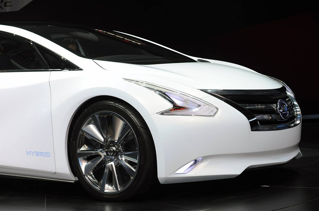 Nissan Ellure Concept