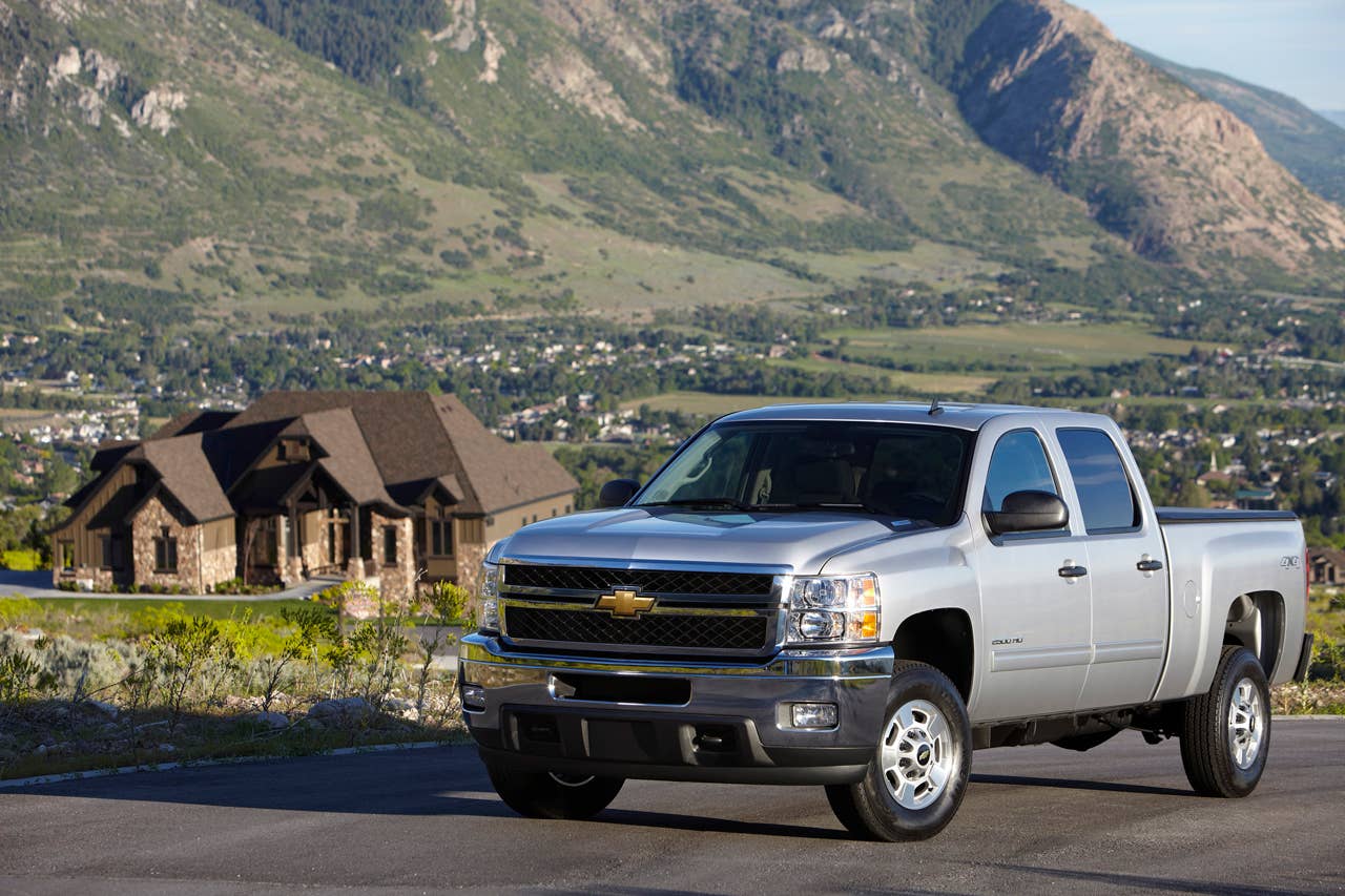 2012 Chevrolet Silverado front 3/4