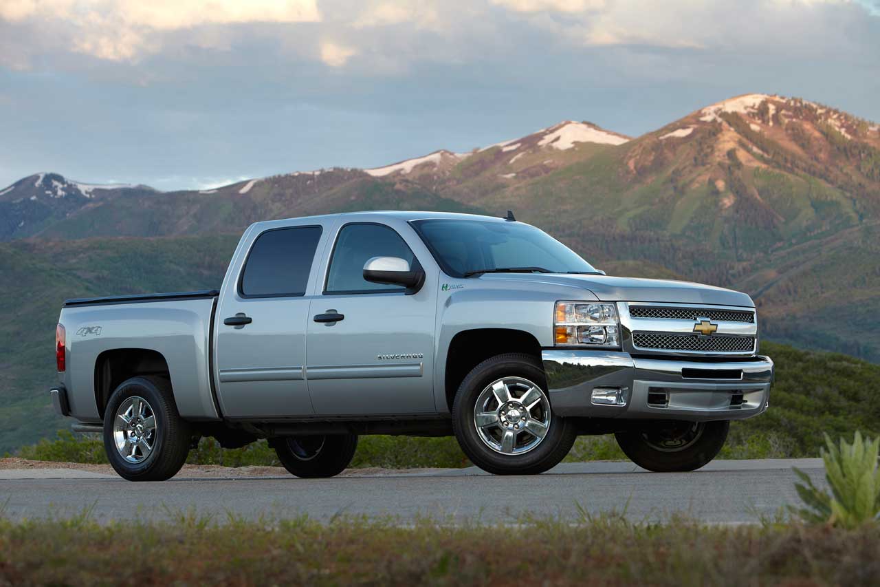 2012 Chevrolet Silverado front 3/4