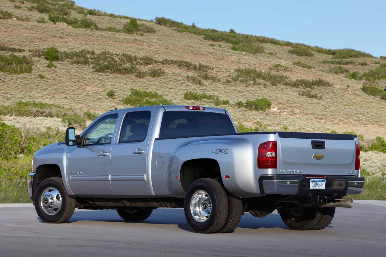 2012 Chevrolet Silverado rear 3/4