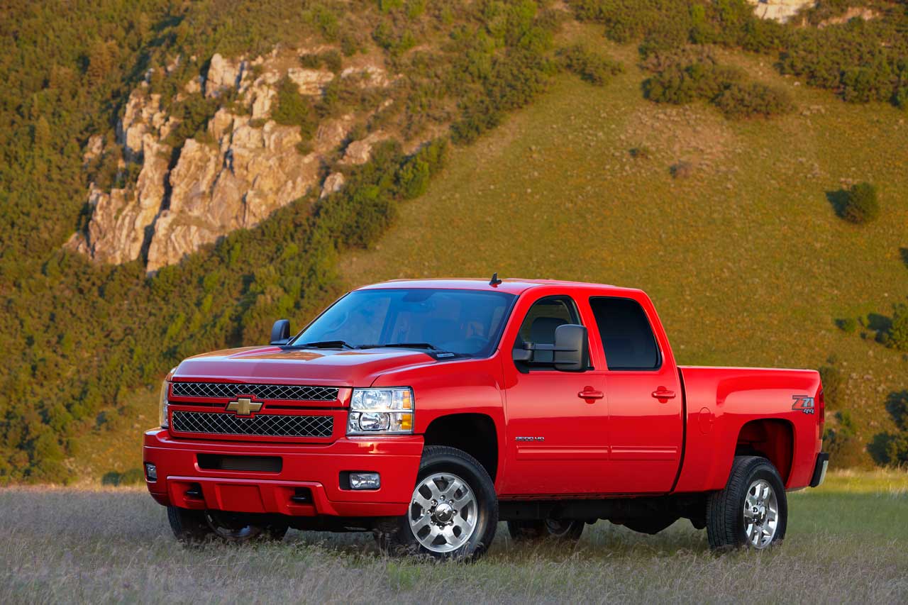 2012 Chevrolet Silverado front 3/4