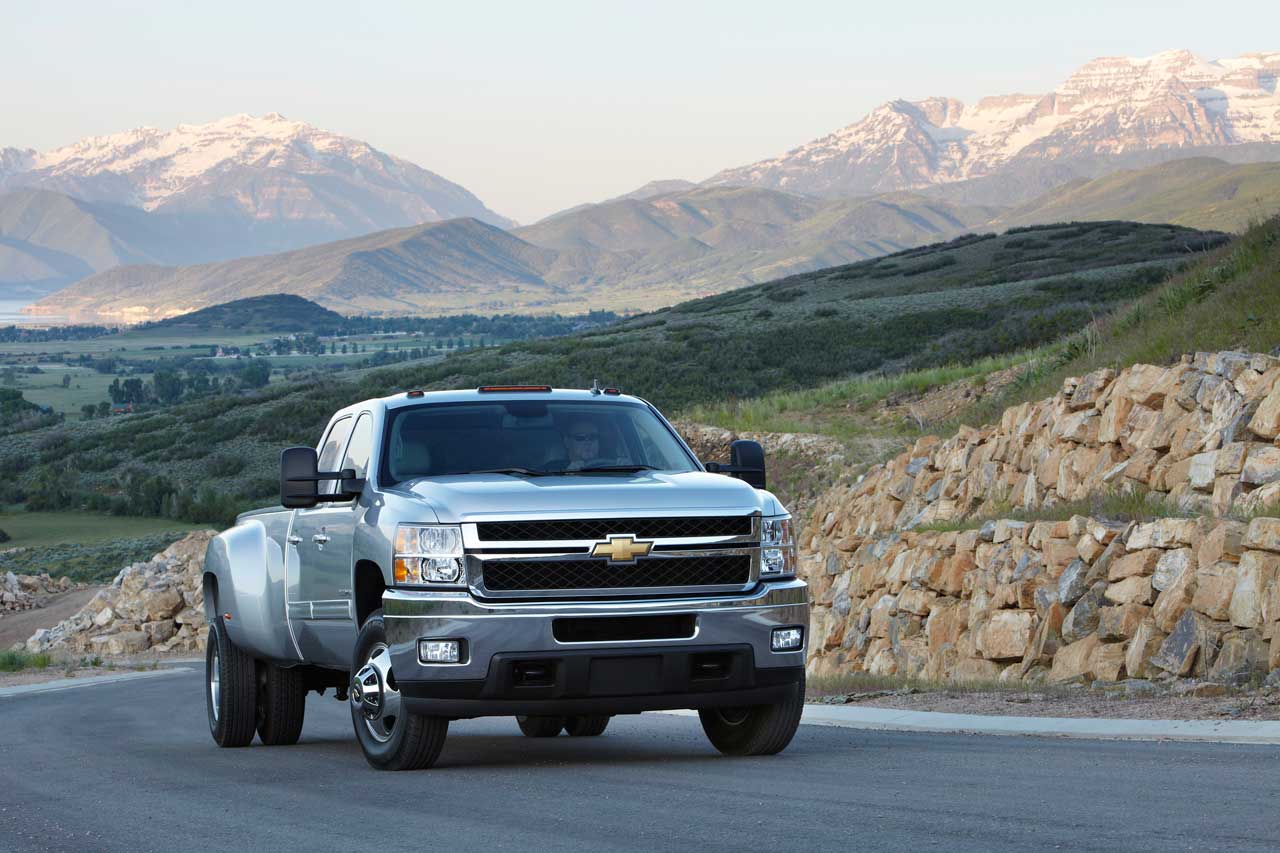 2012 Chevrolet Silverado front