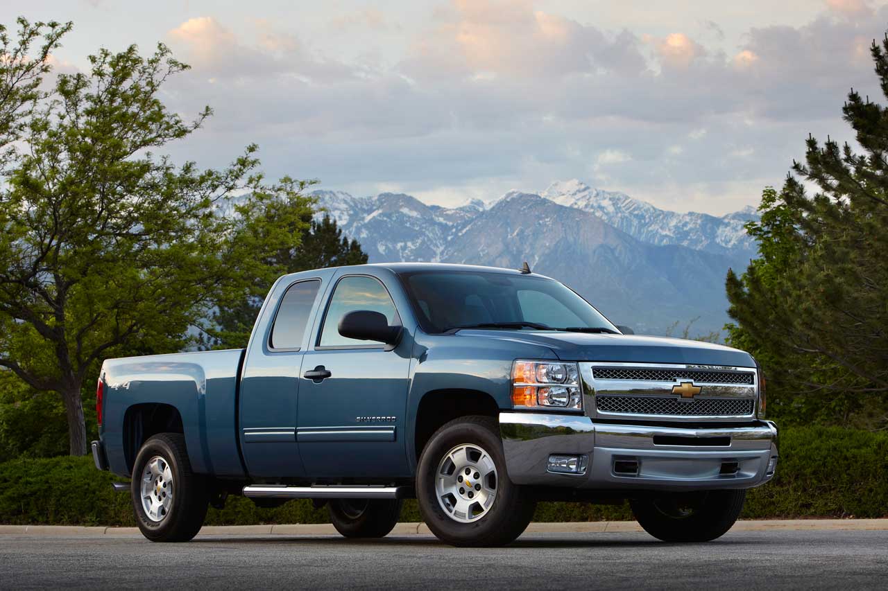 2012 Chevrolet Silverado front 3/4