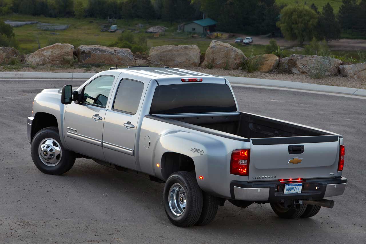 2012 Chevrolet Silverado rear 3/4