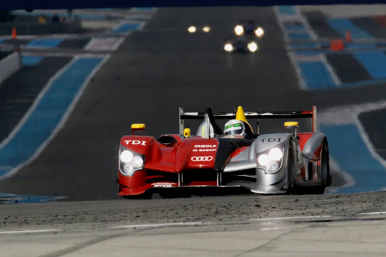 Le Mans Series - 8h Le Castellet (F) 2010 Allan McNish(GB) Audi R15 TDI #3 (Audi Sport Team Joest)