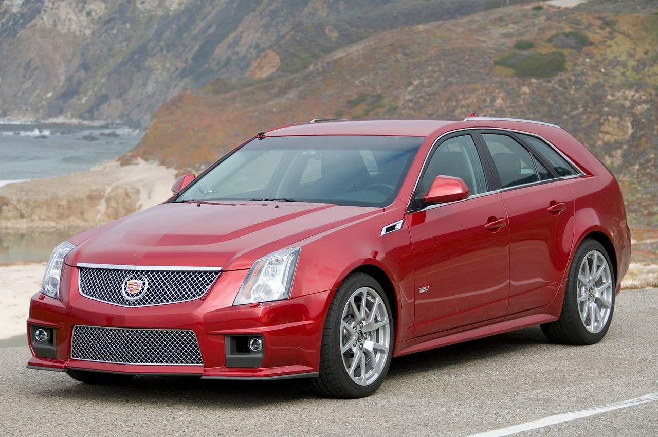 2011 Cadillac CTS-V Wagon front 3/4 view