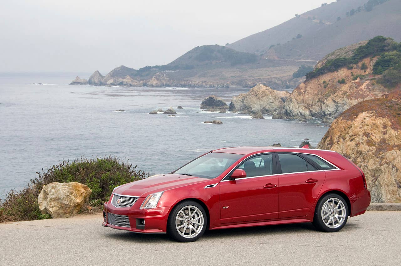 2011 Cadillac CTS-V Wagon front 3/4 view