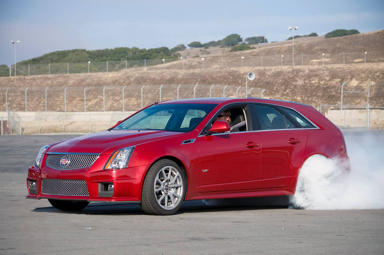 2011 Cadillac CTS-V Wagon front 3/4 burnout