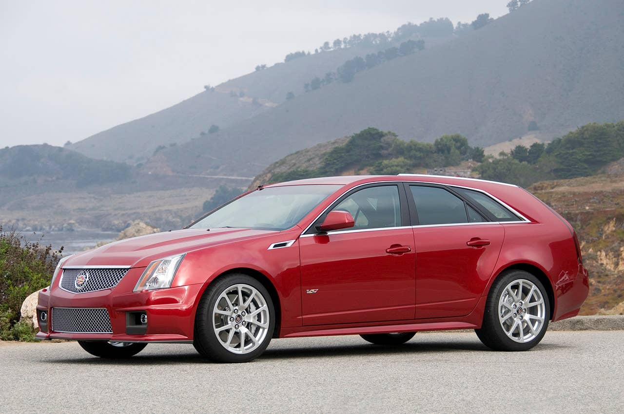 2011 Cadillac CTS-V Wagon front 3/4 view