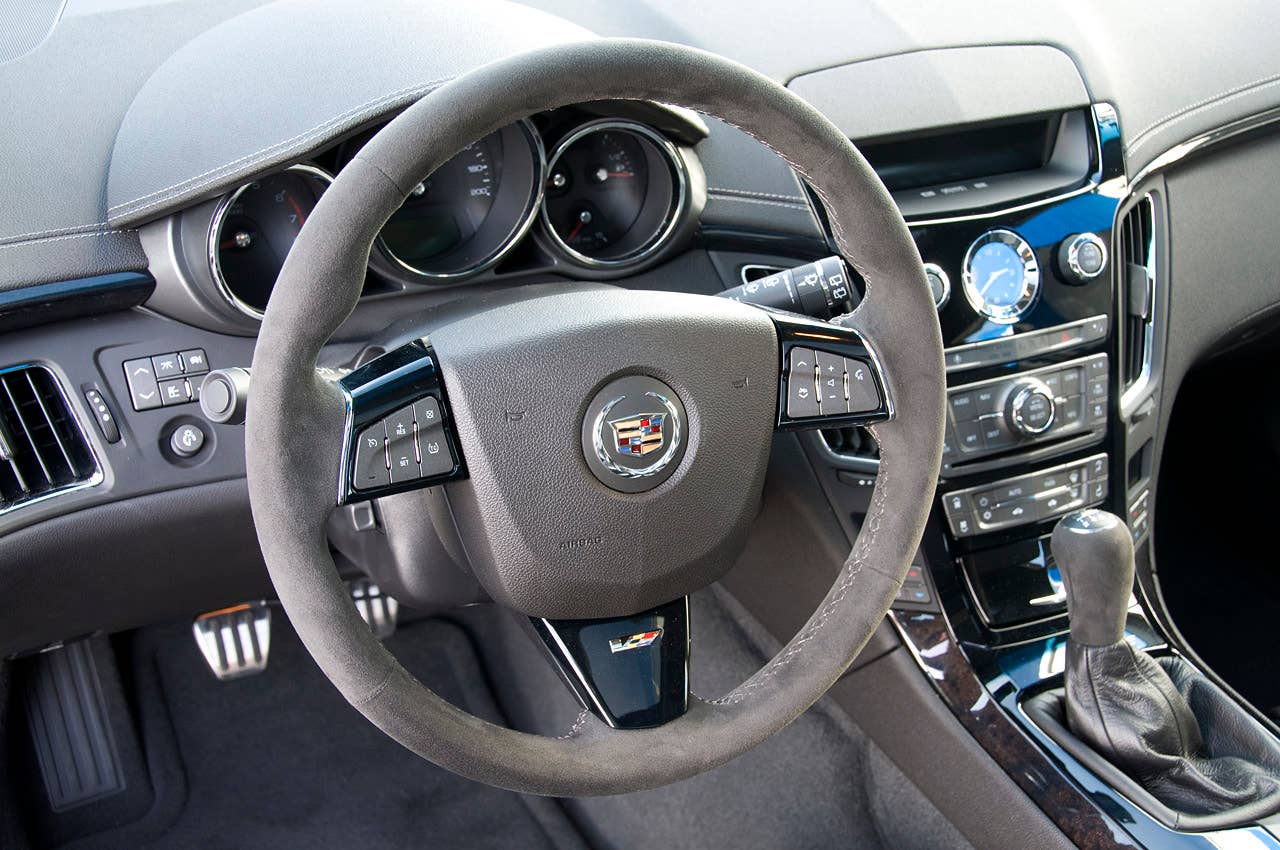 2011 Cadillac CTS-V Wagon steering wheel