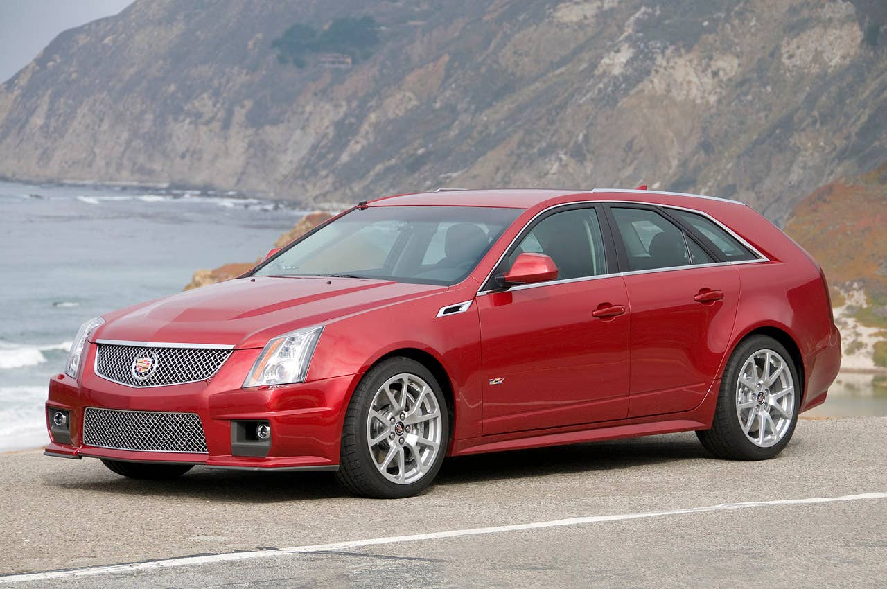 2011 Cadillac CTS-V Wagon front 3/4 view