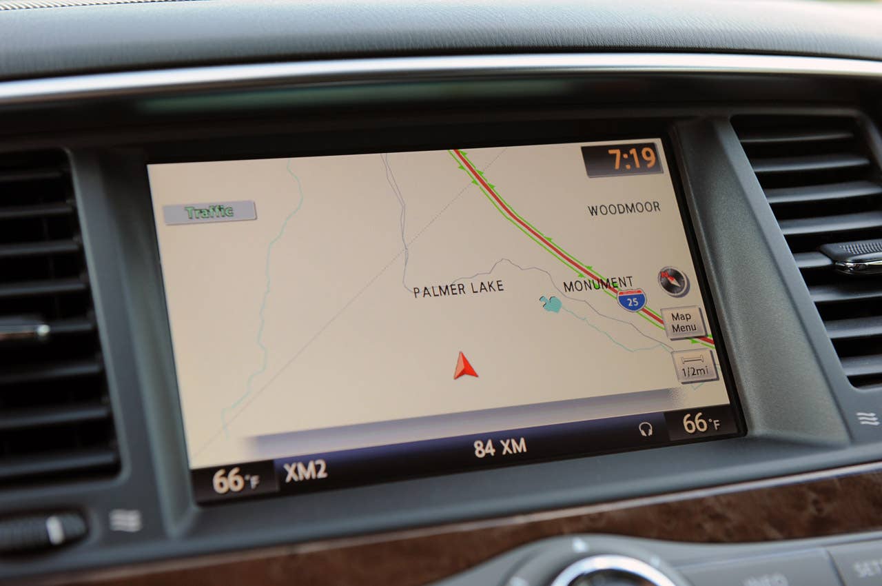 2012 Infiniti QX56 navigation system