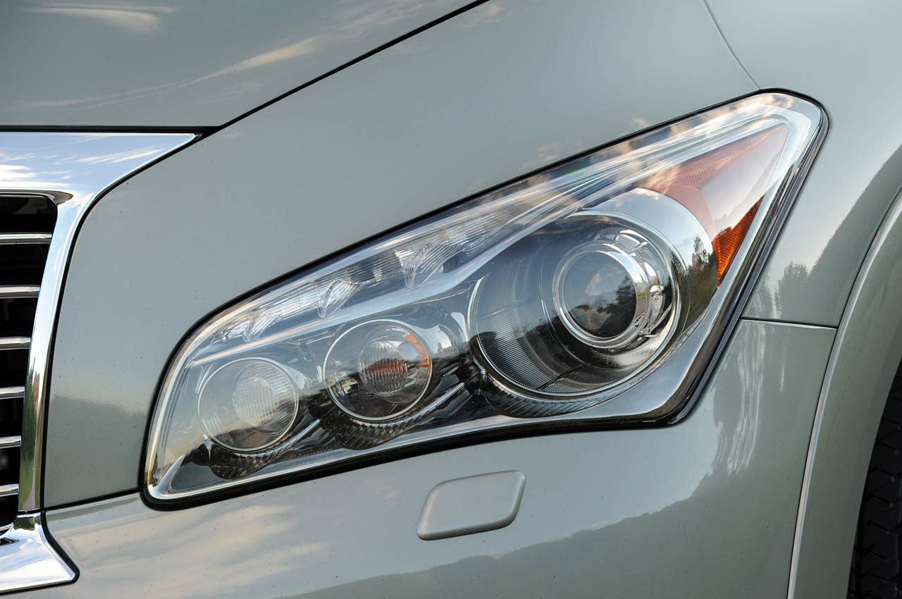 2012 Infiniti QX56 headlight
