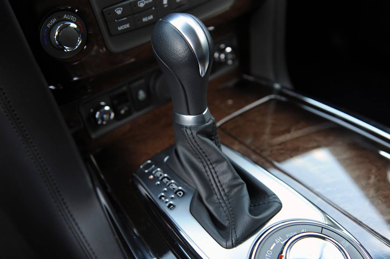 2012 Infiniti QX56 shifter