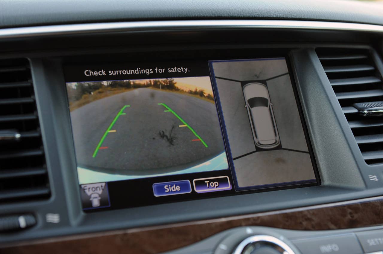 2012 Infiniti QX56 360 degree camera display