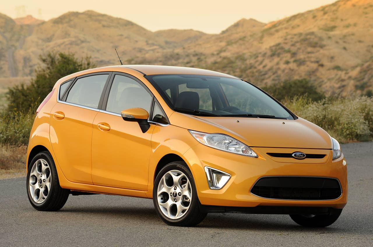 2011 Ford Fiesta front 3/4