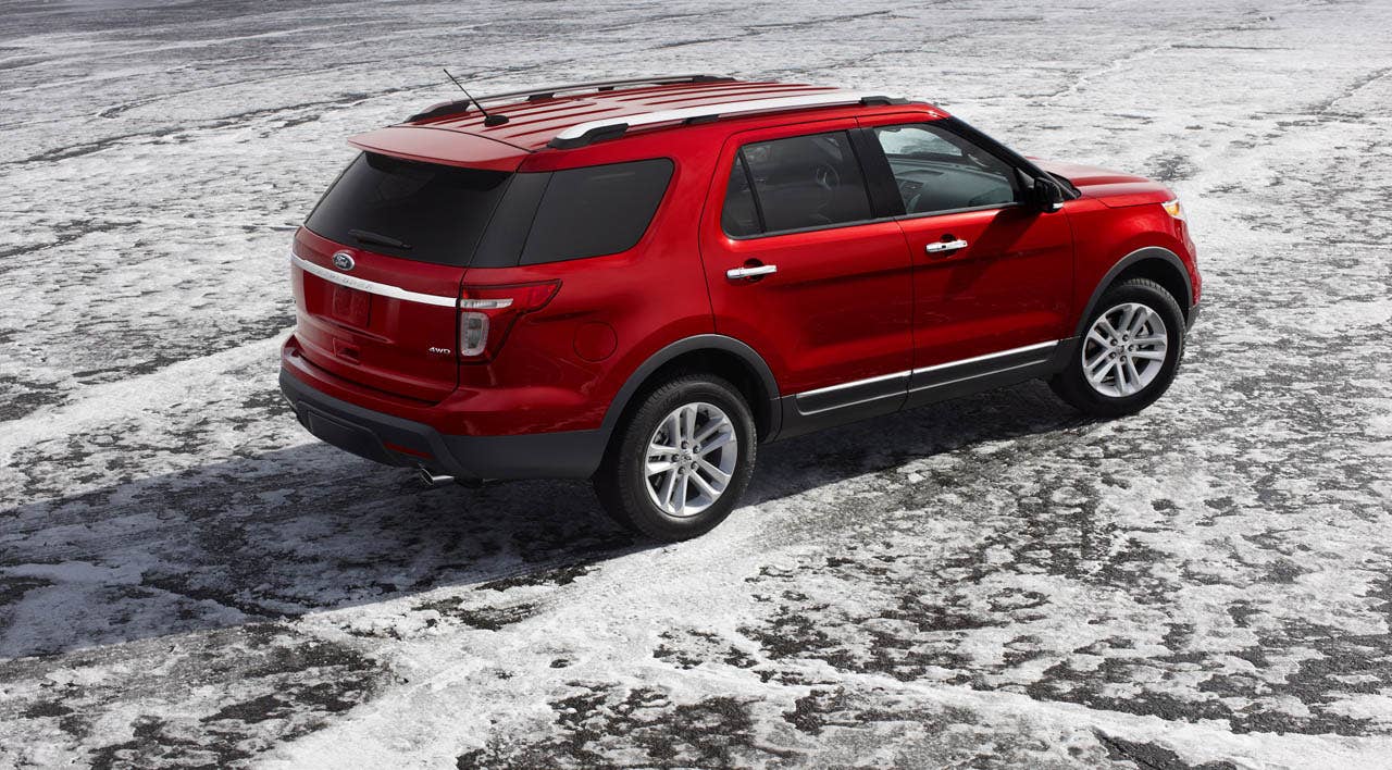 2011 Ford Explorer: The rear liftgate spoiler was shaped in the wind tunnel to contribute to best-in-class Explorer fuel economy. (07/26/2010)