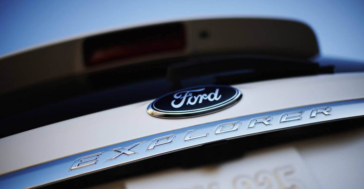 2011 Ford Explorer: The Explorer liftgate proudly wears a Blue Oval logo. (07/26/2010)